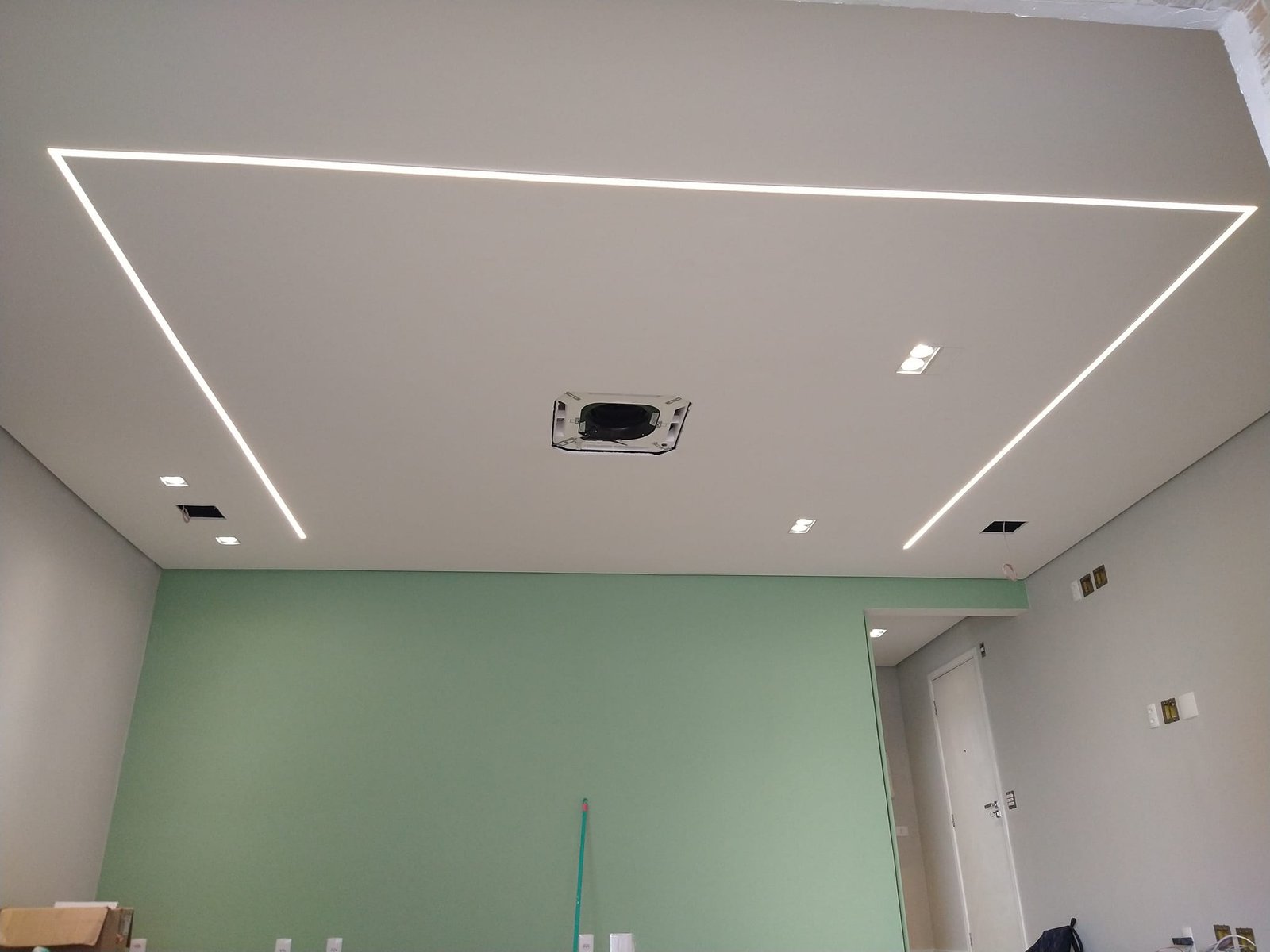 365966000_241625475439665_6608560071400103562_n